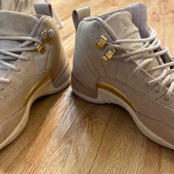 Women’s Jordan 12 Vachetta Tan - Picture 5 of 6